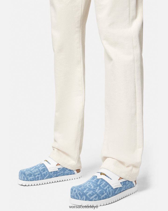 Versace allover denim medusa katırları erkekler açık mavi ayakkabı B0HHR81562