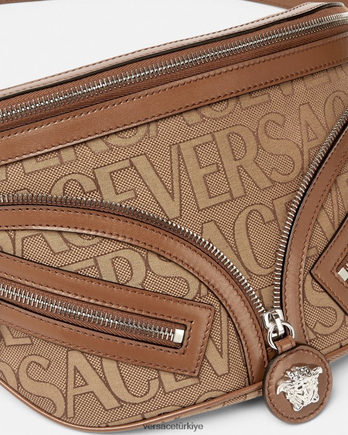 Versace her yerde tekrarlanan hobo bel çantası erkekler kahverengi çanta B0HHR81503