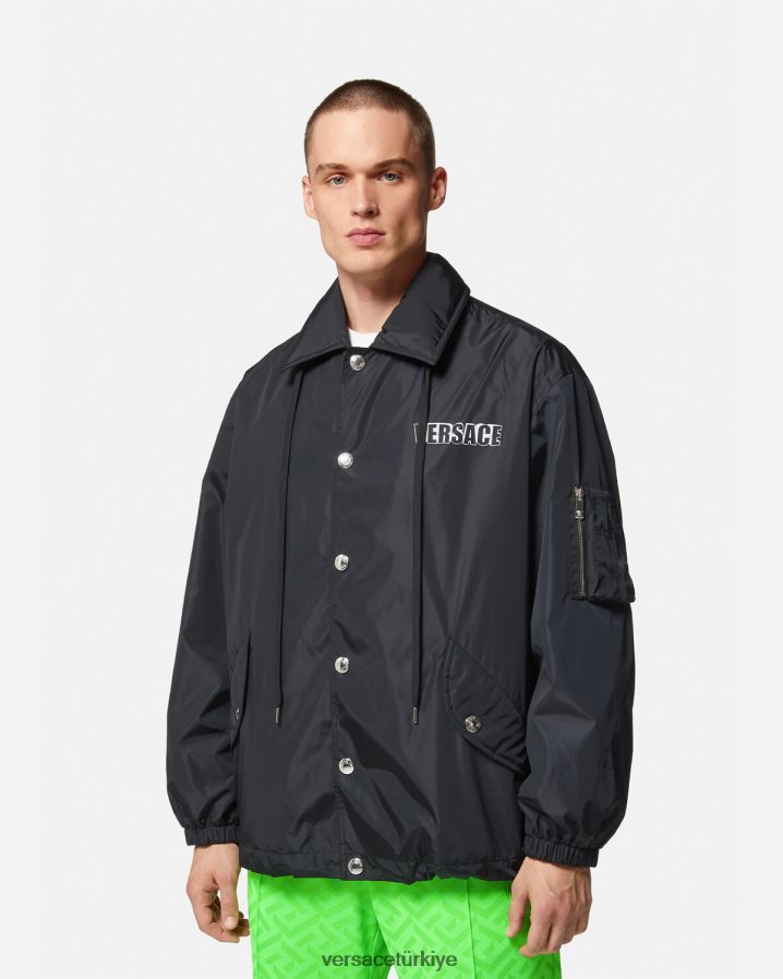 Versace naylon grafik logolu ceket erkekler siyah Giyim B0HHR81243