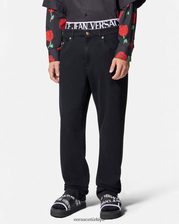Versace logolu kemer kot pantolon erkekler siyah Giyim B0HHR82365