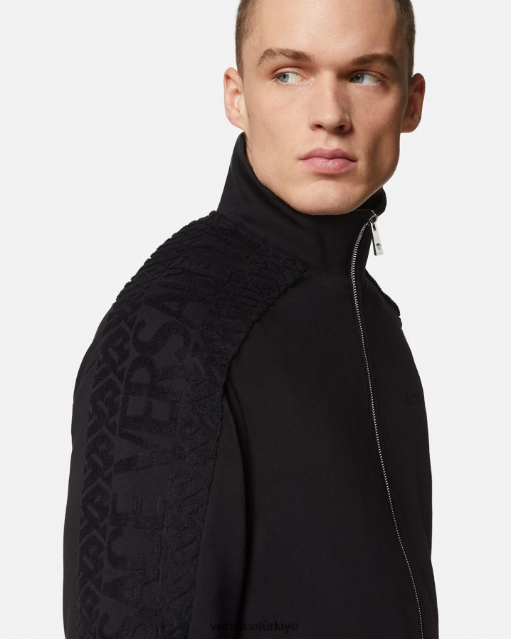 Versace logolu havlu fermuarlı sweatshirt erkekler siyah Giyim B0HHR81427