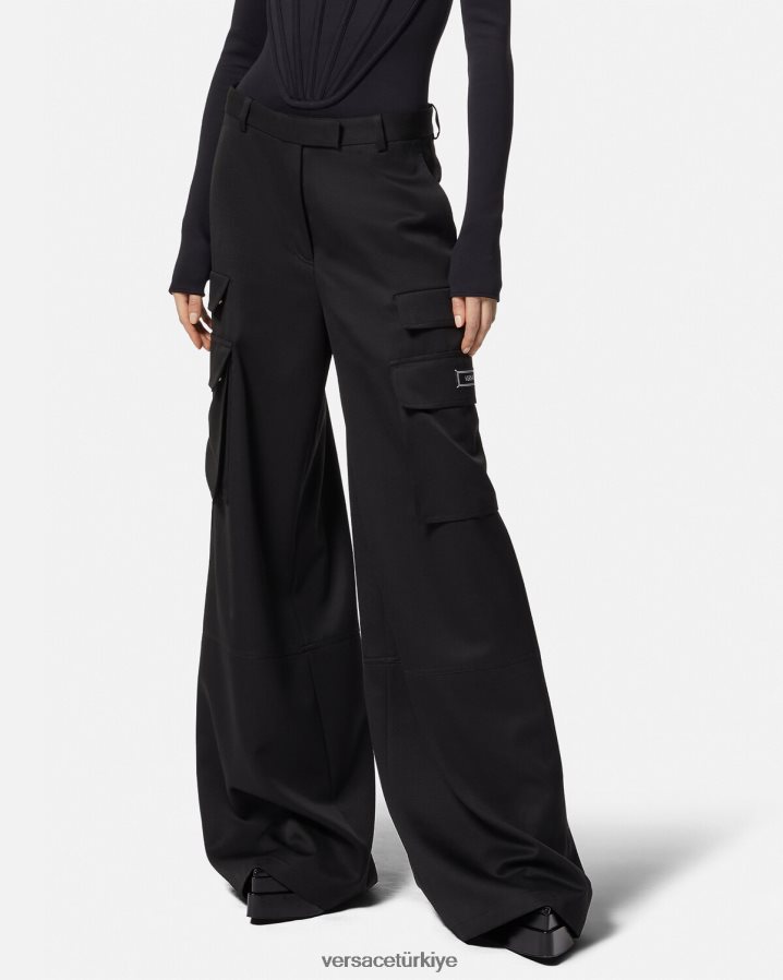 Versace logolu kargo pantolon kadınlar siyah Giyim B0HHR8201