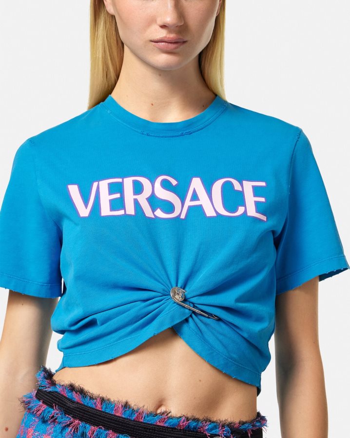 Versace çengelli iğne logolu tişört kadınlar mavi Giyim B0HHR8140